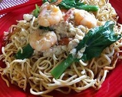 Sluurpp! Nikmatnya Sajian Mie Siram Buatan Sendiri