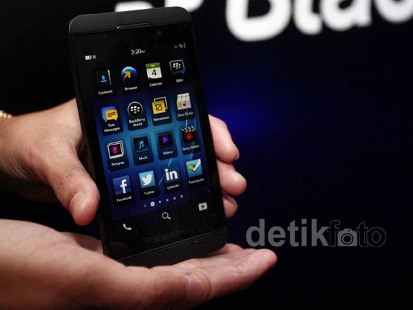 BlackBerry Z10 Akhirnya Mendarat di Indonesia