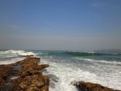 Pantai Sawarna, Si Cantik yang Jarang Dilirik