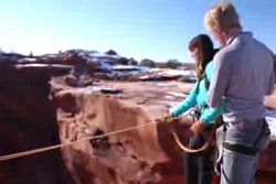 Didorong ke Jurang, Gadis Ini Putuskan Pacarnya