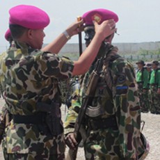 Disematkan Baret Ungu, 198 Siswa Kodikmar Resmi Jadi Prajurit Marinir