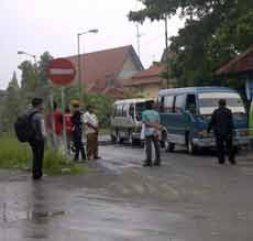 Awak Bus Tambak Oso Wilangon Kembali Turun ke Jalan