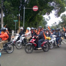 Massa SPFKK PT DI Konvoi ke Jakarta untuk Demo Buruh BUMN Besok 