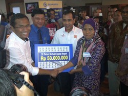 BUMN Tak Cuma Cari Untung, Dahlan & Jasa Marga Bantu Atlet yang Jadi Tukang Cuci