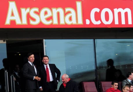 Kroenke Tak Akan Jual Arsenal