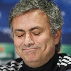 Jika Madrid Kalah, Mourinho Mau Pura-pura Tidur di Pesawat