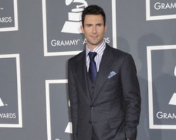 Adam Levine Selalu Ajak Wanita ke McDonalds Saat Kencan Pertama