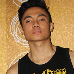 Ardhy Dwiki, Lari ke Tari Gara-gara Dicampakkan Ayah