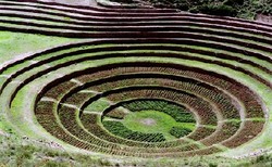 Bentuk Aneh Lahan Pertanian Suku Inca di Peru
