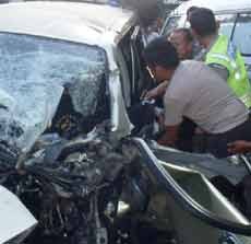 Avanza Vs Truk, 3 Penumpang Avanza Tewas & 1 Kritis