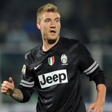 Bendtner Diskors 6 Bulan oleh Timnas Denmark