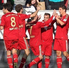 Kahn: Punya Skuat Sip, Bayern Bisa Raih Treble