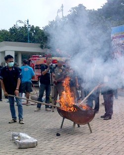 40 Kg Narkoba dan 39 Senjata Api Ilegal Dimusnahkan