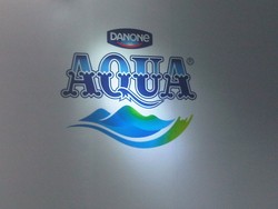 40 Tahun Jualan Air Minum, Aqua Ganti Logo