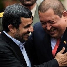 Berduka, Ahmadinejad Yakin Chavez Akan Kembali