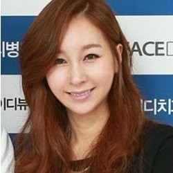 Kim Ji Hyun Tak Dikenali Sesama Artis Pasca Operasi Plastik