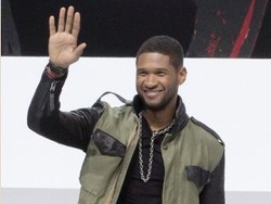 Naik Mobil Ini, Usher Serasa Jadi Pebalap Formula