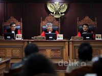 MK Batal Uji UU Kepolisian