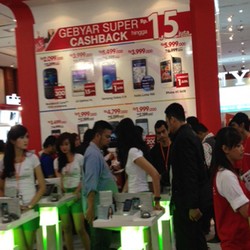 Berburu BlackBerry Rp 500 Ribuan Hingga Ponsel Rp 75 Ribu