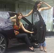 Honda CR-Z Mulai Disitribusikan ke Konsumen di Surabaya