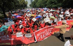 500-an Orang Demo di Kantor Jokowi, Lalin Macet 
