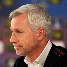 Pardew: Newcastle Bisa Menangi Liga Europa