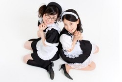 Pria Paling Suka Berfantasi Seks dengan Wanita Berbaju Pelayan