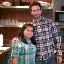 Heboh, Foto Adam Levine Pekerjakan Asisten Rumah Tangga Asal Indonesia