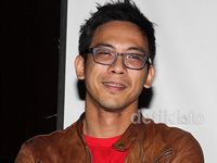 David NOAH Makin Kurus