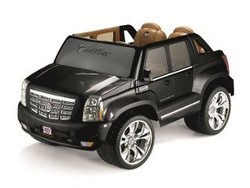 Hindari Polisi, Wanita Setengah Bugil Kabur dengan Mobil Mainan