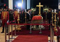 Jenazah Hugo Chavez Disemayamkan