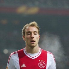 Liverpool-Tottenham Berebut Dapatkan Eriksen