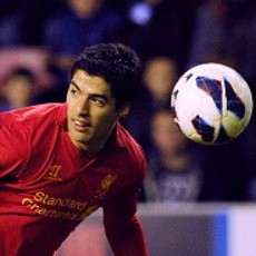 Terus Tampil Produktif, Gaji Suarez Naik