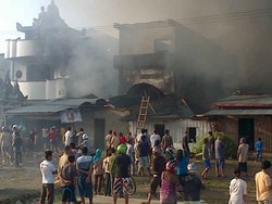 Lima Ruko dan Vihara Terbakar di Pulau Nias, Sumut