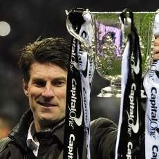 Swansea Tambah Kontrak Laudrup