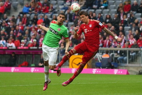 Bayern Makin Kokoh di Puncak Klasemen