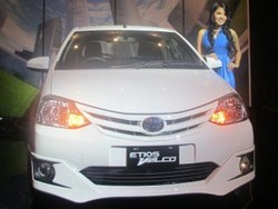 Toyota Etios Valco Tipe J untuk Masyarakat Menengah Bawah