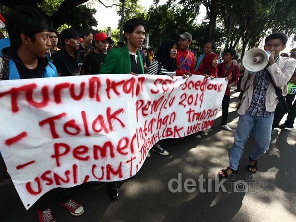 Aksi Menuntut SBY-Boediono Mundur