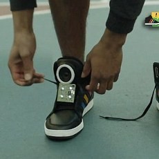 Wow! Google Pamer Sepatu yang Bisa Ngomong