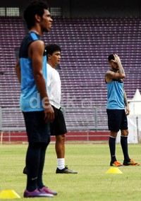 Latihan ini merupakan yang pertama bagi Diego Michiels, setelah bebas menjalani hukuman dalam kasus pengeroyokan.