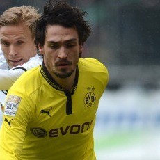 Dortmund Kehilangan Hummels Beberapa Pekan
