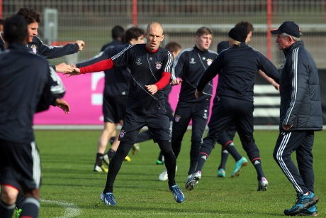 Di Atas Angin, Bayern Diminta Tak Jemawa