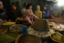 Harga Bawang di Daerah Mulai Meroket