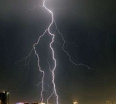 6 Petani Tersambar Petir Saat Mengambil Upah, 4 Tewas