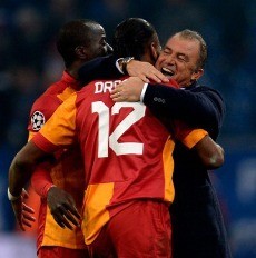 Peluk & Cium dari Terim untuk Para Pemain Galatasaray