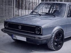 VW Golf Retro Ini Lebih Kuat dari Lamborghini