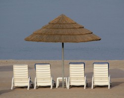 10 Negara yang Paling Tidak Ramah Turis