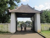 Barang Pusaka Bertaburan di Keraton Kasepuhan Cirebon