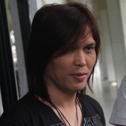 Bisa Bebas Berekspresi Bikin Once Betah Jadi Penyanyi Solo