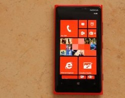 Nokia Lumia 920: Kolaborasi Epik Kamera & Windows Phone 8